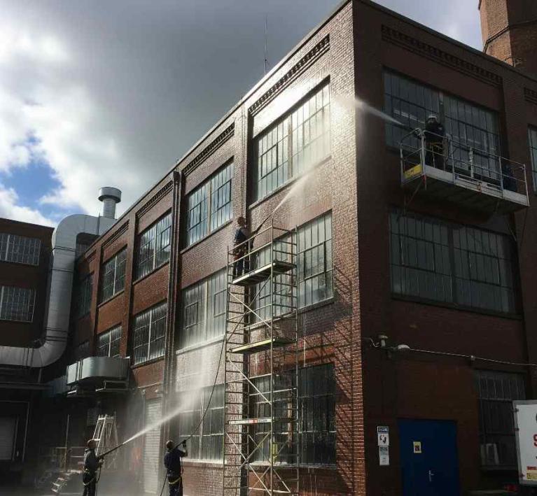 Endüstriyel fabrika dış cephe temizlik hizmetleri