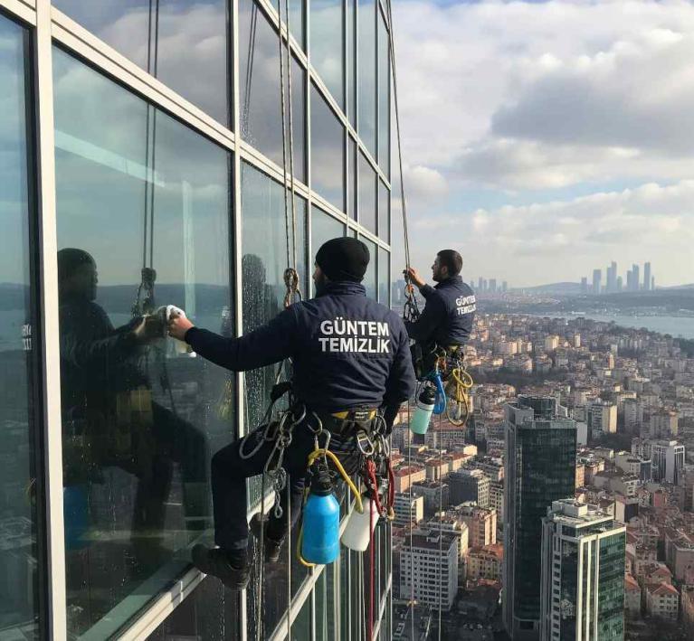 Profesyonel plaza cam temizliği İstanbul